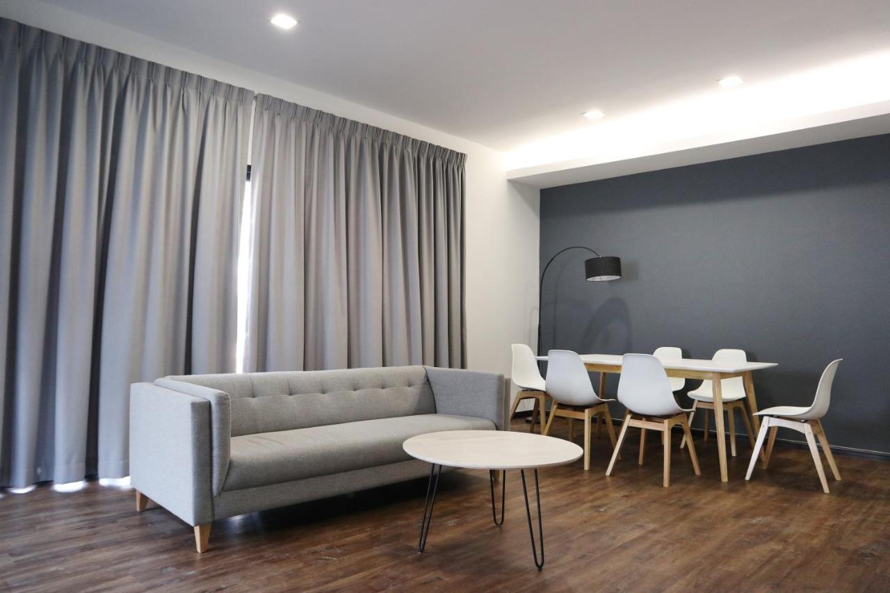 Roxy Sematan Villa & Townhouse Exteriör bild